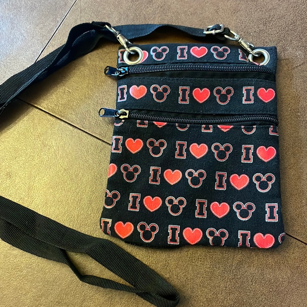 Disney Mickey Mouse heart crossbody bag